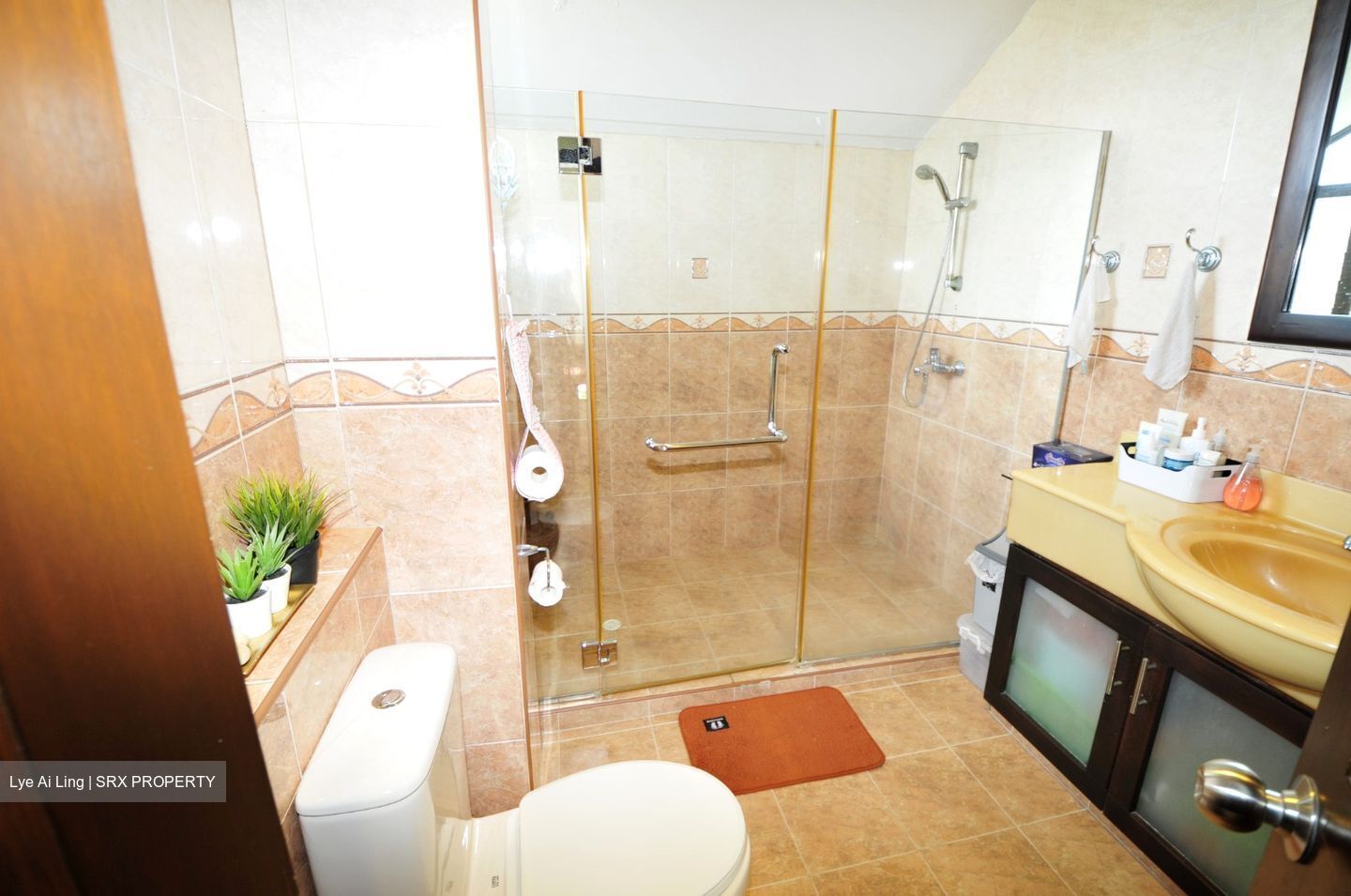 Jalan Haji Salam (D16), Apartment #549339941